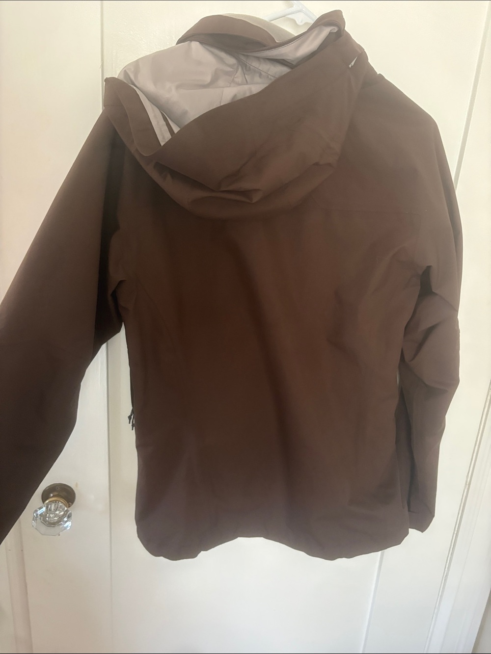 Patagonia Brown women’s Waterproof Hooded Jacket - Picture 6 of 7